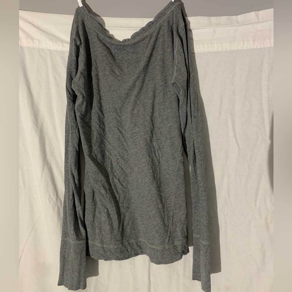Plain gray long sleeve shirt